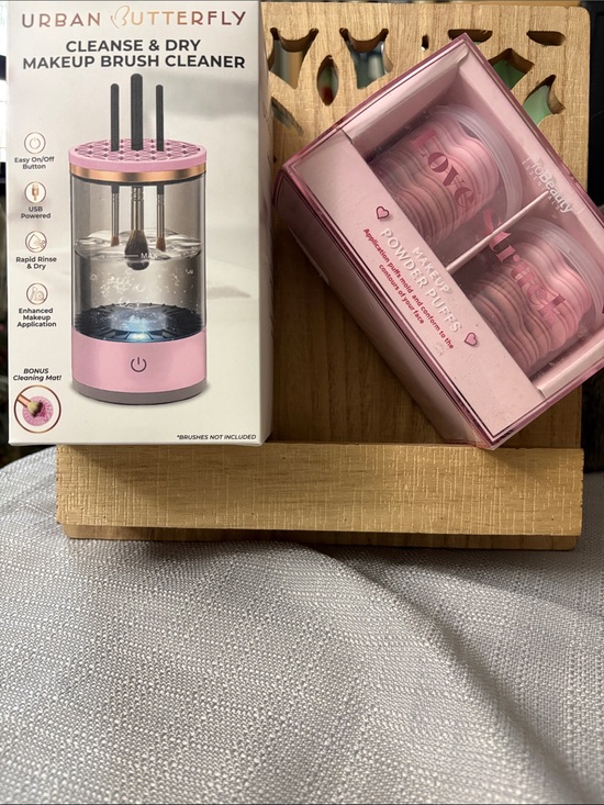Other - Urban Butterfly Pink Makeup Brush Cleaner & Powder Puffs Set